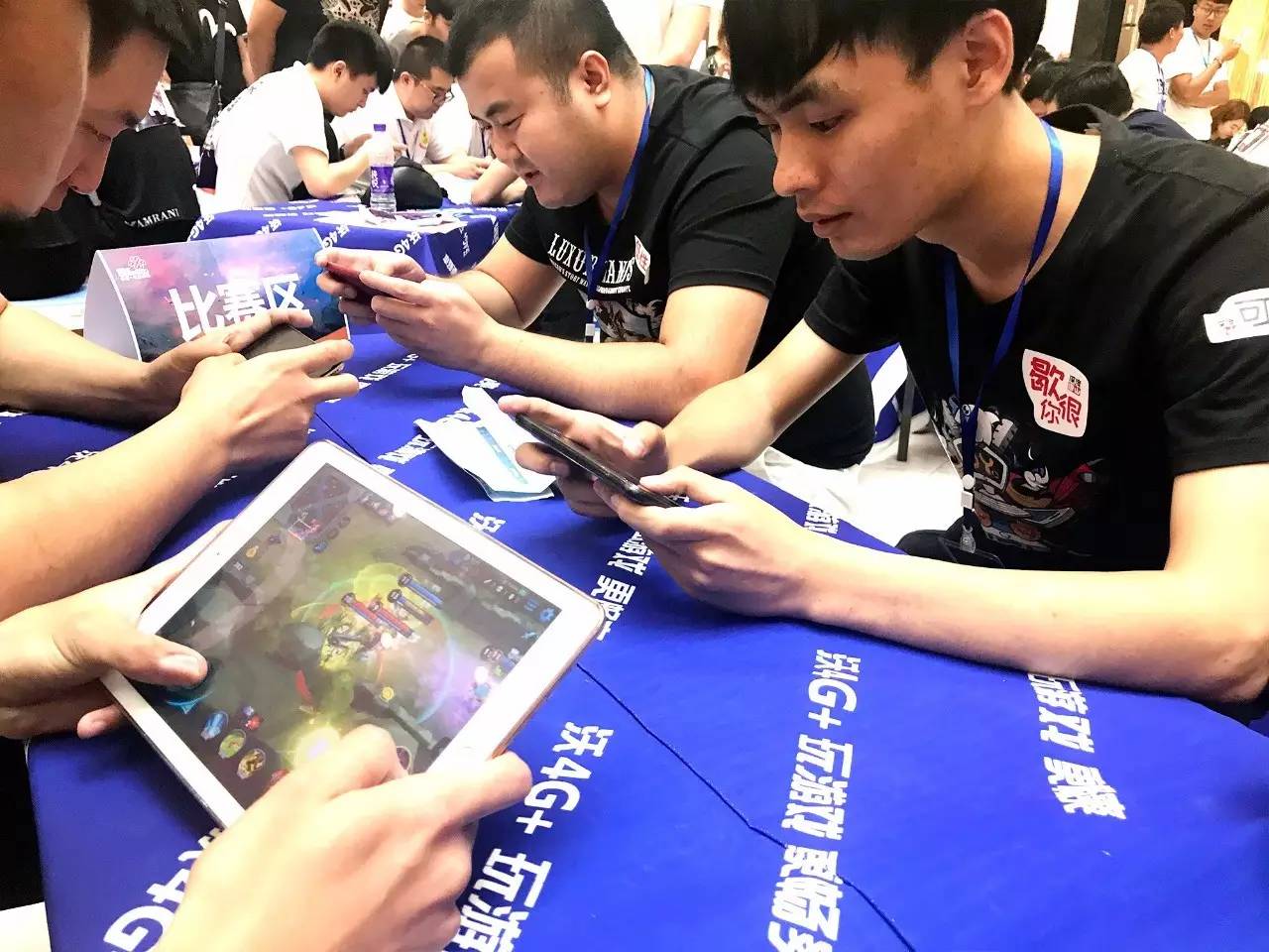Falcons 主宰 Vitality 确保在 BLAST Rivals 2025 秋季总决赛中的席位